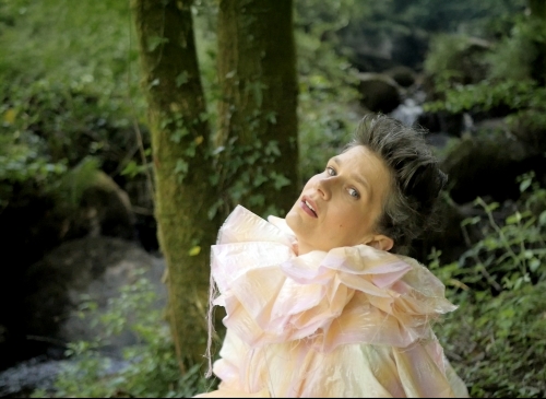 26_707_camille_avec_l_orchestre_national_de_lyon_credits_louise_guais.raw.jpg